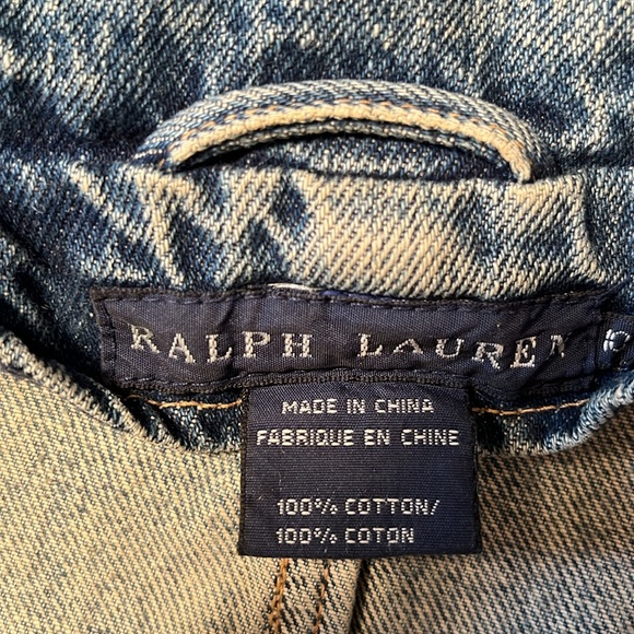 Ralph Lauren. Blue Label.  Denim blazer with horn buttons. Size 10. - Picture 8 of 8